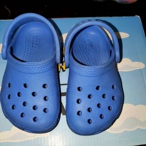 Baby crocs